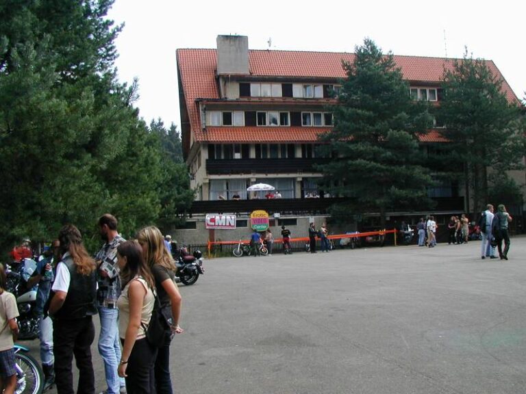 Srazy JAWÁČ – GALERIE č.2 autor Jirka Bašný