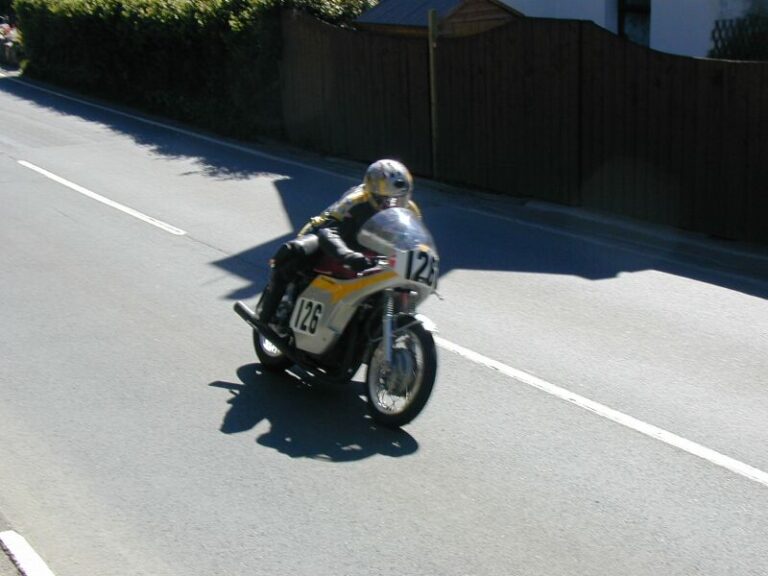 Různé – 2002 TT Isle of Man