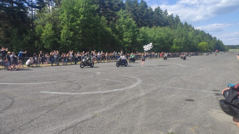Různé – 2022-06 Hotrod Dragstrip Contest vol.10