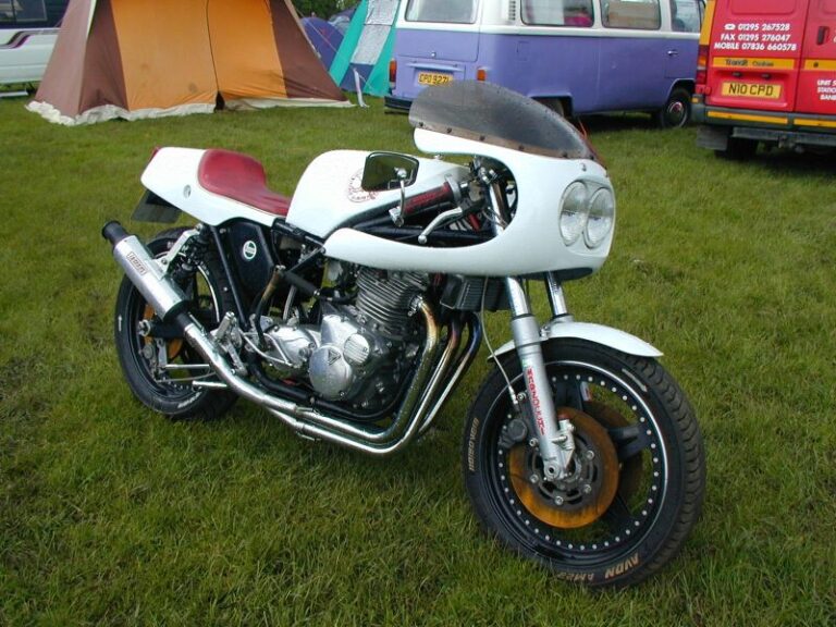 Různé – 2002 TT Isle of Man