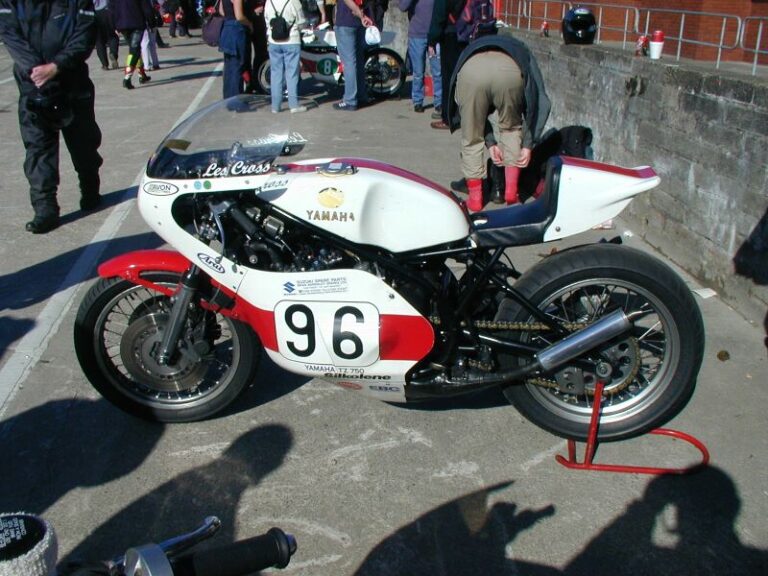 Různé – 2002 TT Isle of Man