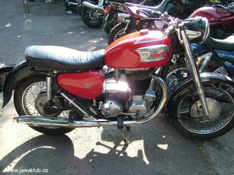 Srazy JAWÁČ – Zajímavé motorky