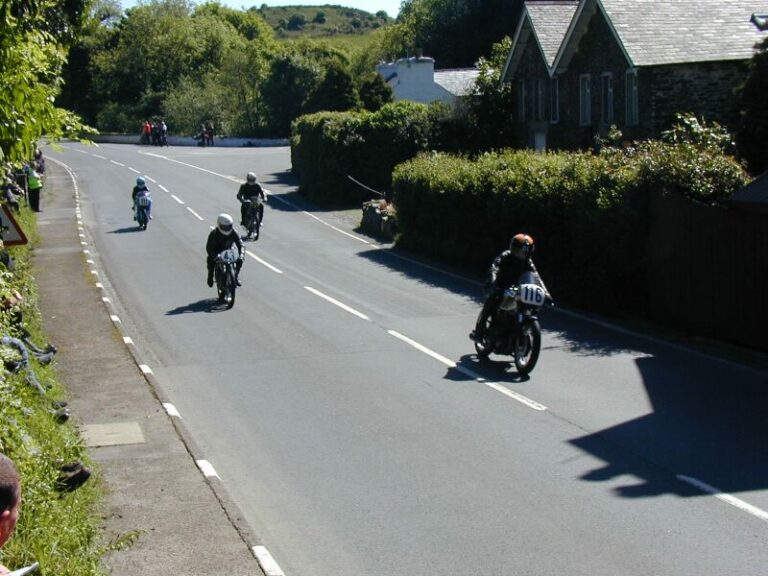 Různé – 2002 TT Isle of Man