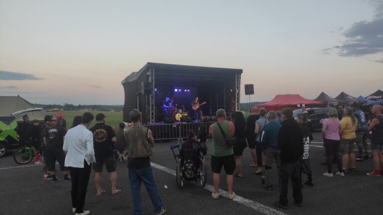 Různé – 2022-06 Hotrod Dragstrip Contest vol.10