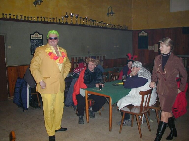 Plesy – Ples 2003