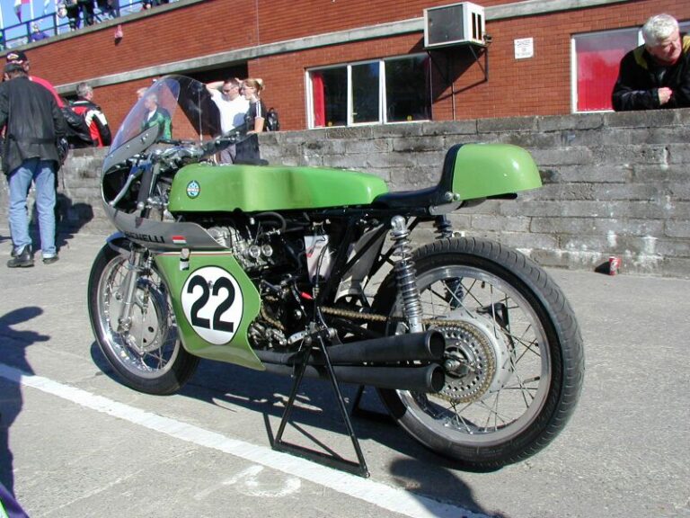 Různé – 2002 TT Isle of Man